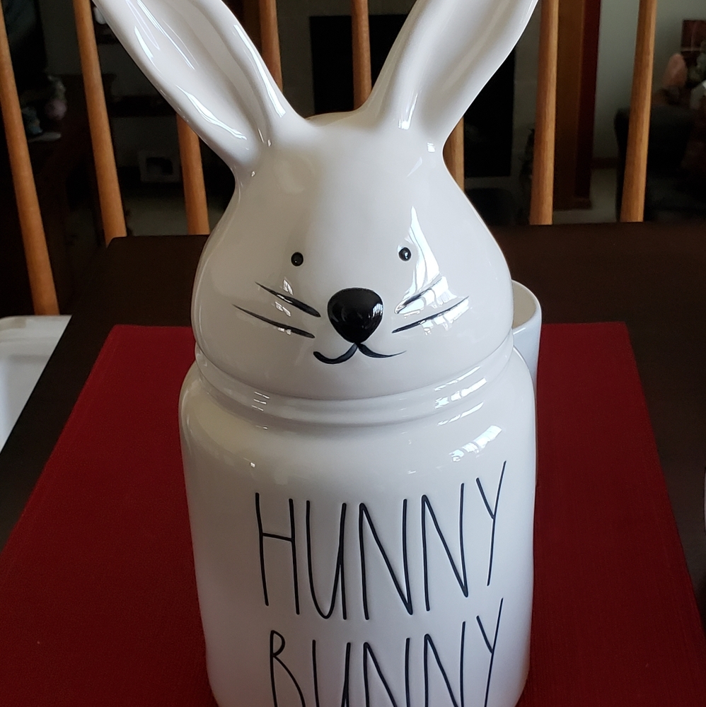 Rae Dunn Hunny Bunny canister
